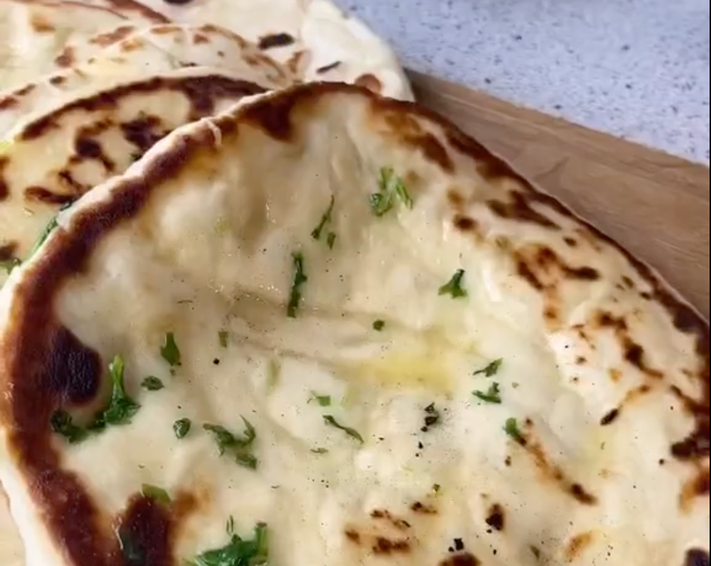 Opskrift på Naanbrød på pande