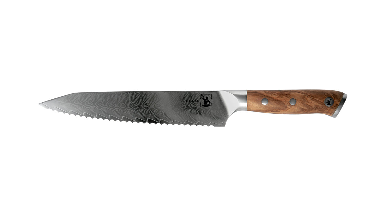 Inspireret af japanske knive finder du her vores brødkniv i damaskusstål. Brødkniven er en del af en knivsæt eller alene. Alle vores køkkenknive er i damaskusstål.