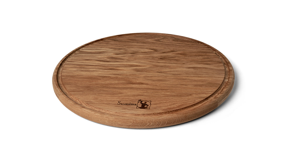 Rundt skærebræt olie i svensk egetræ. Skærebræt olie en gang fra os, husk at vedligeholde skærebræt olie løbende.